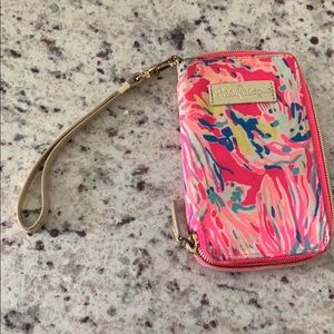 Lilly Pulitzer wallet wristlet